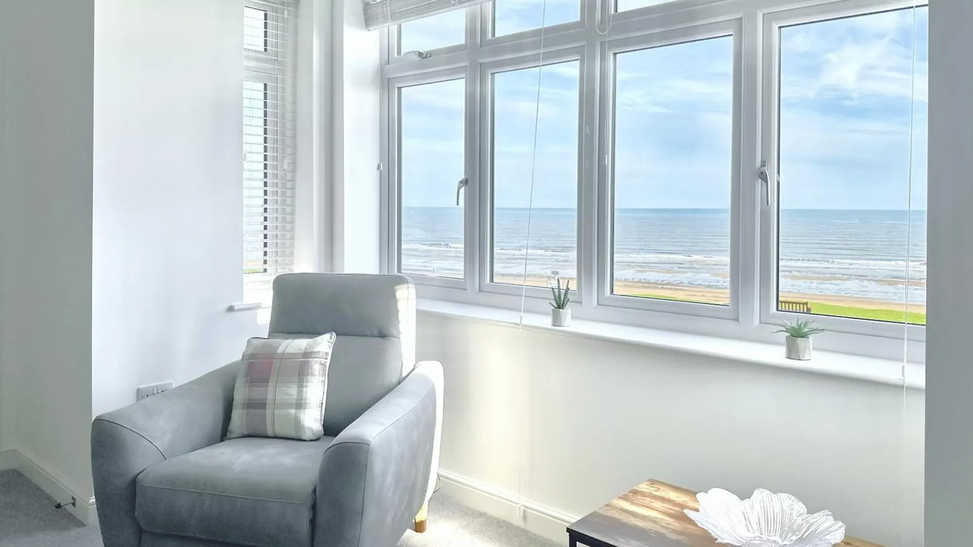 Shoreside Villa, By The Golf Course Bridlington