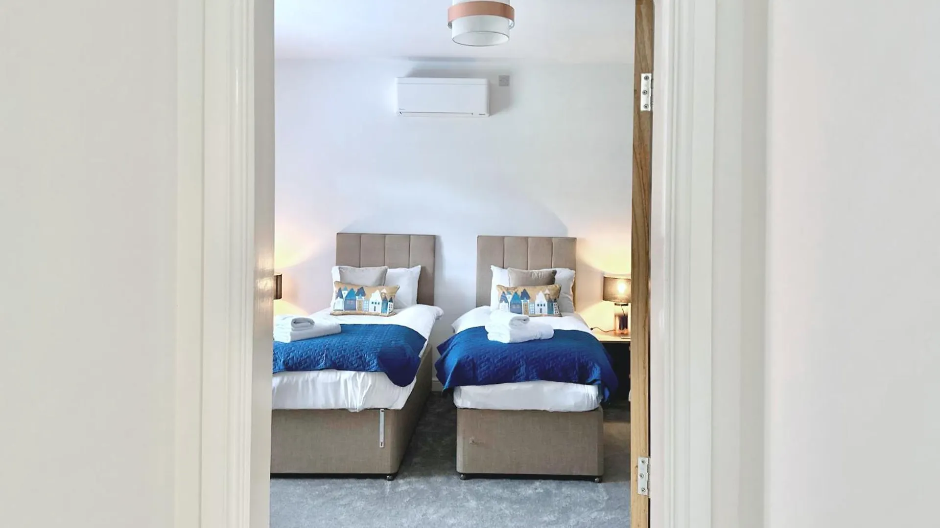 Shoreside Villa, By The Golf Course Bridlington 0*,