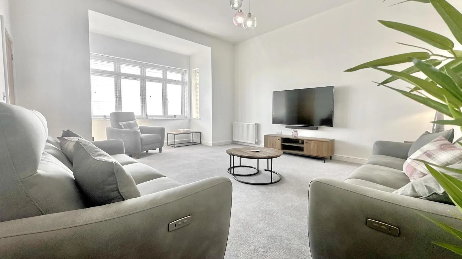 Shoreside Villa, By The Golf Course Bridlington Villa